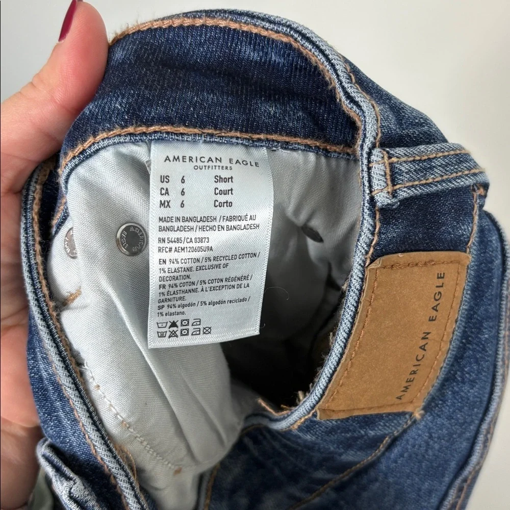 American Eagle Low Rise Baggy Wide Leg Women’s Size 6 Short New Dark Wash - Picture 8 of 11